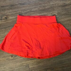 Lululemon Size 6 Swiftly Tech High-Rise Skirt *Tennis	
Hot Heat/Red Glow